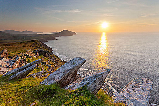 风景,高,悬崖,远眺,海岸线,丁格尔半岛,日落,西部,小路,向上,攀升,北方,局部,爱尔兰