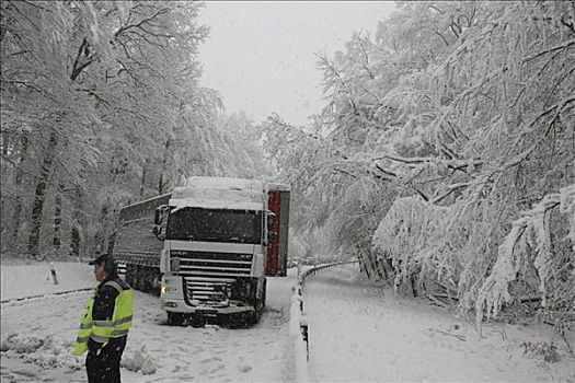 拖车,卡车,阻挡,积雪,公路,科布伦茨,莱茵兰普法尔茨州,德国