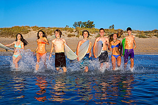 冲浪,青少年,男孩,女孩,群体,跑,高兴,海滩,溅,水