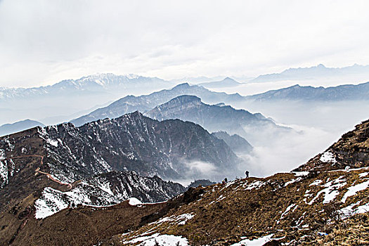 牛背山