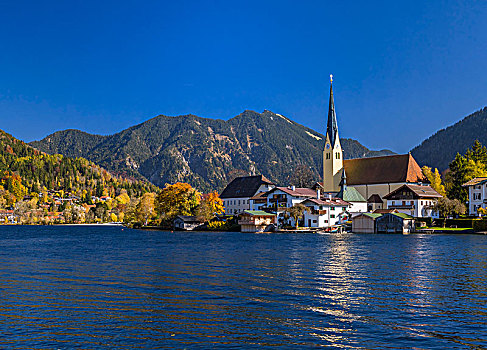 教区教堂,泰根湖,洛赫特-伊根,上巴伐利亚,巴伐利亚,德国,欧洲