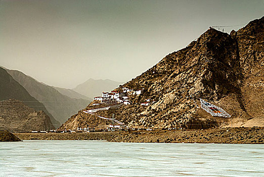 西藏乃朗寺
