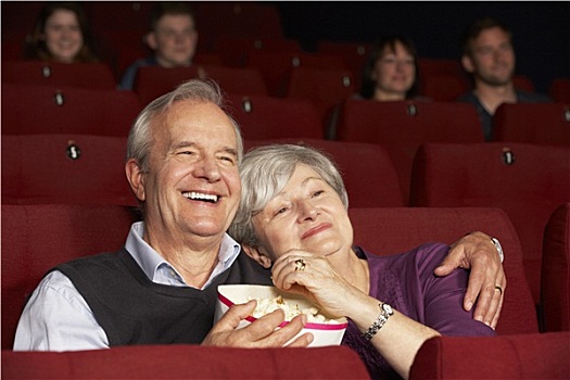 老年,夫妻,看,电影,电影院