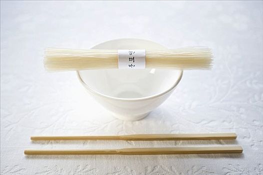 米粉,亚洲,碗,筷子,旁侧