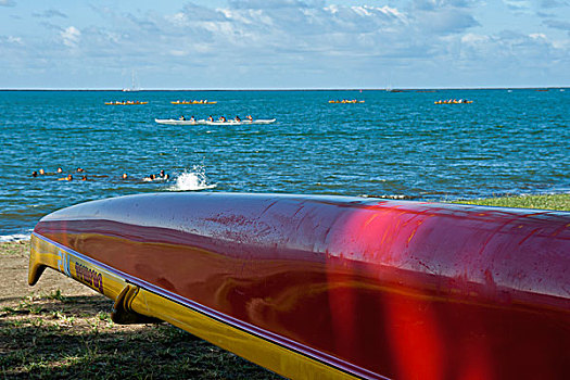 彩色,光滑,舷外支架,独木舟,等待,团队,桨手,希洛,湾,夏威夷,美国