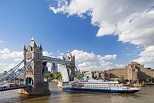 游船,开合式吊桥,塔桥,泰晤士河,伦敦,英格兰