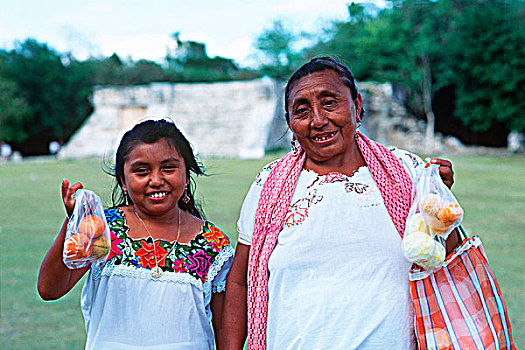 墨西哥,尤卡坦半岛,奇琴伊察,玛雅,女人,女孩,销售,橘子