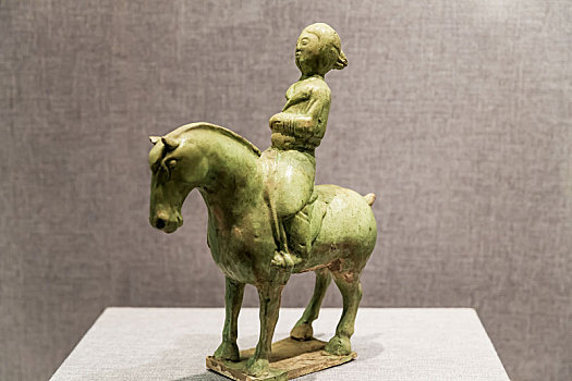 隋代青釉骑马俑,河南省洛阳博物馆馆藏文物