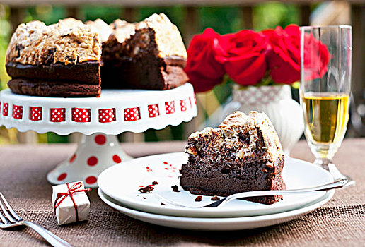 巧克力,榛子,蛋白饼糕,盘子,残余物,蛋糕,蛋糕盘,背景