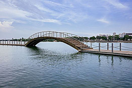 栈桥