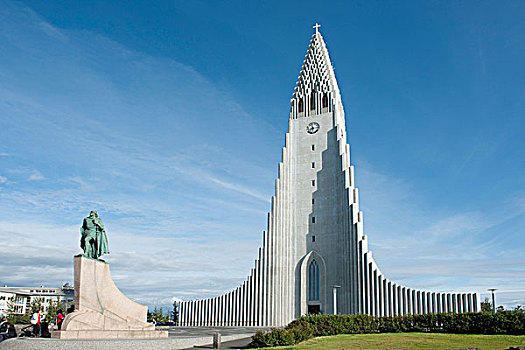 雕塑,正面,高,尖顶,路德教会,教区,教堂,城镇中心,雷克雅未克,冰岛,斯堪的纳维亚,北欧,欧洲