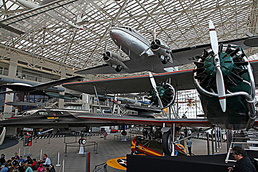 波音博物馆收藏有四十三架具有历史性的飞行器,纪录了人类飞行百年历史