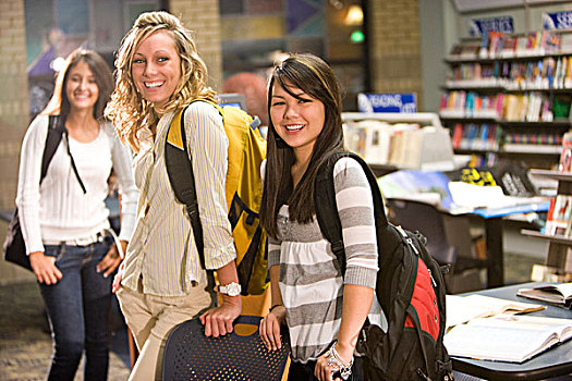 高中生,背包,图书馆