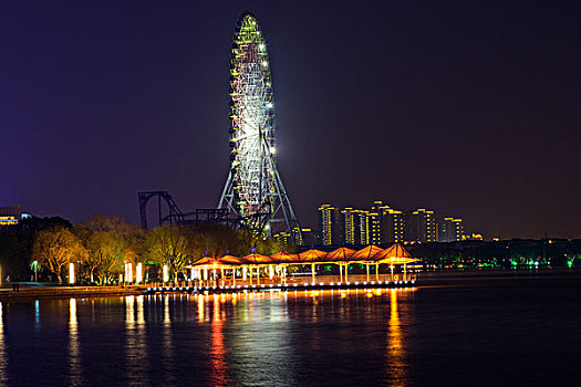 苏州街金鸡湖月光码头夜色风景