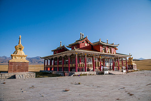 巴音布鲁克草原巴润寺