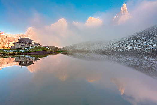 白云岩,阿尔卑斯山,苍白,反射,水上,云,特兰迪诺,地区,意大利