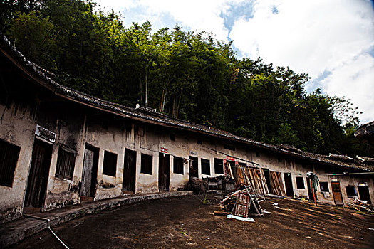 广东梅县围龙屋