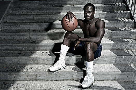 年轻,深色皮肤,篮球,运动员,坐,楼梯,头像