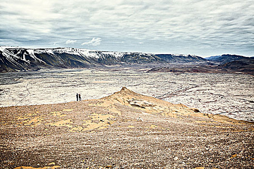两个女人,远足,冰岛