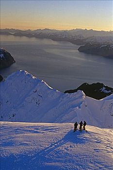 俯视,极限,滑雪者,山脊,基奈,日出,湾,远景,阿拉斯加,冬天