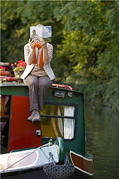 女人,读,书本,狭窄,船,运河