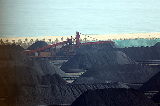 财经配图,煤炭保供稳价工作取得阶段性成效,全国煤炭供需形势明显好转