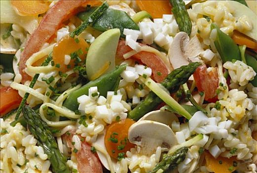 米饭沙拉,蔬菜