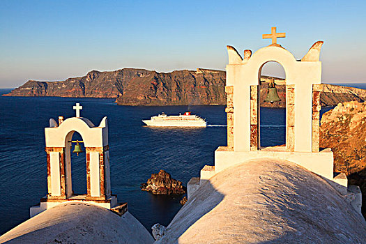 钟楼,远眺,爱琴海,圣托里尼岛,希腊