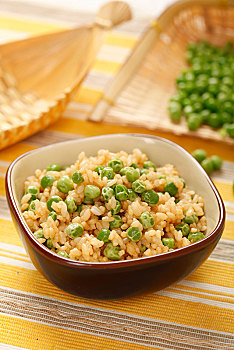豌豆糙米饭