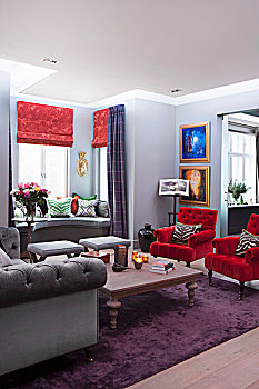 扶手椅,红色,天鹅绒,木桌子,传统,客厅,窗边,窗户
