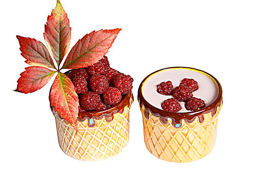 浆果,树莓,酸奶,粘土,大杯,白色背景