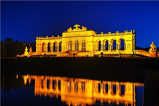 美景宫,维也纳,奥地利,多云天气