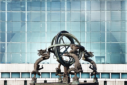 上海科技馆的雕塑,浑天仪