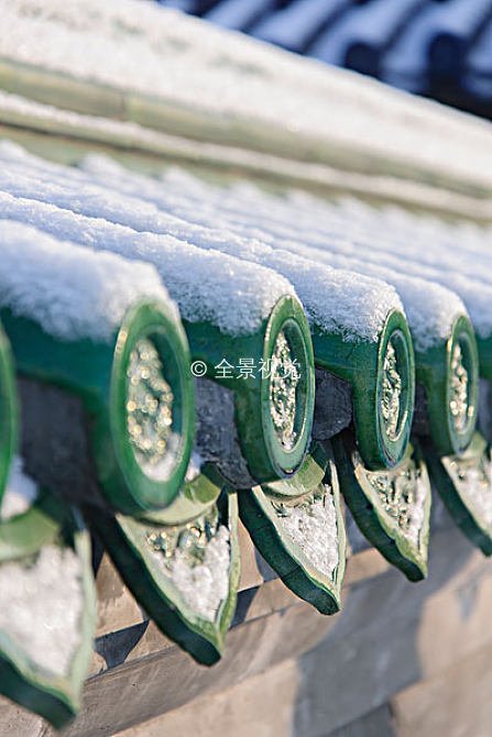 古代建築院牆琉璃瓦_圖片素材