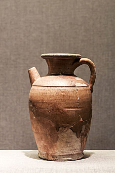 唐代黄釉壶,河南省洛阳博物馆馆藏文物