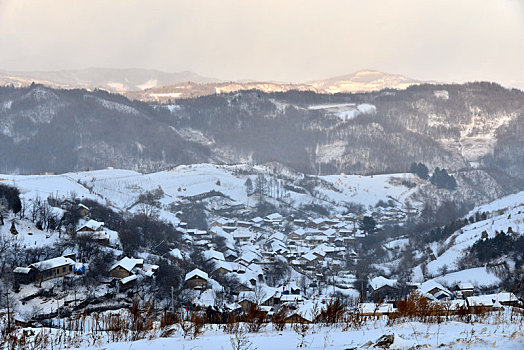 冬季吉林雪村-松岭美景如画