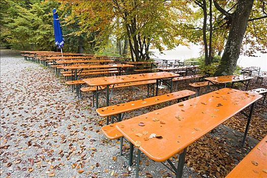 野餐桌,湖,施塔恩贝格湖,巴伐利亚,德国