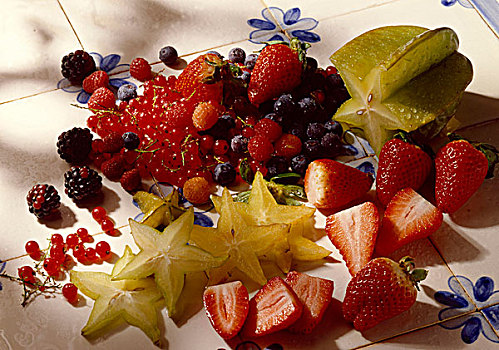 选择,夏季水果,杨桃,黑莓,草莓