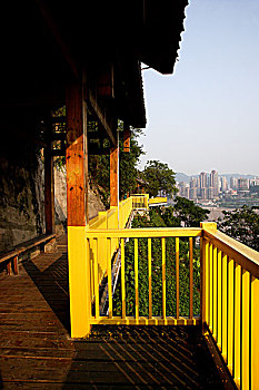 重庆山城步行道石板坡长江大桥地段