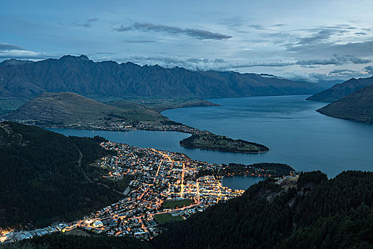 皇后镇,瓦卡蒂普湖,黄昏,后面,山脉,壮观,奥塔哥,南岛,新西兰,大洋洲
