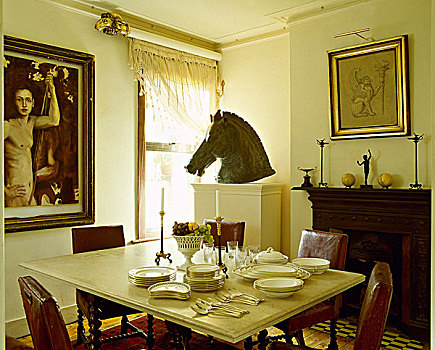 传统,餐厅,白色,墙壁,壁炉,餐具,皮革,椅子,马,头部,雕塑