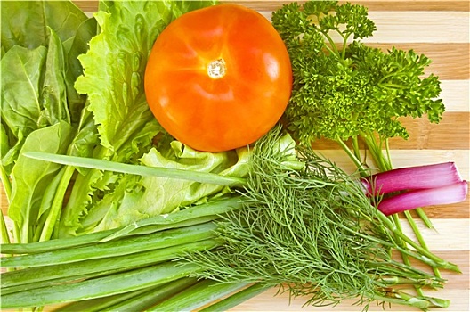 西红柿,药草,切菜板