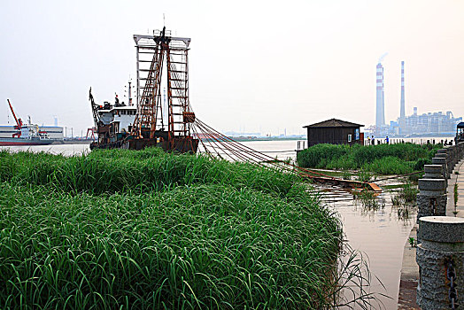 吊机,滩涂,船,江面,水