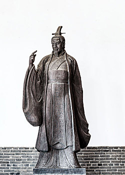 中国河南省商丘古城应天书院崇圣殿子贡塑像