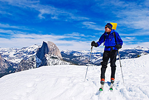边远地区,滑雪者,半圆顶,冰河,优胜美地国家公园,加利福尼亚