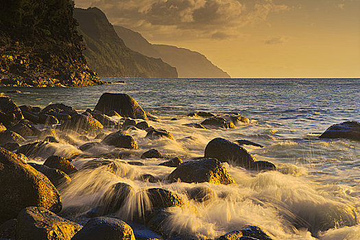 岩石构造,海岸,纳帕利海岸,考艾岛,夏威夷,美国