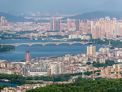 鸟瞰广东惠州市区城市建筑风光