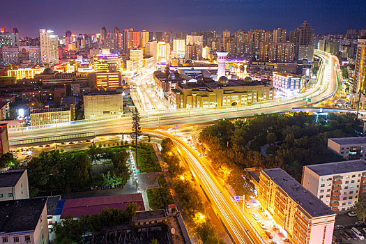 新疆乌鲁木齐大巴扎城市繁华夜景