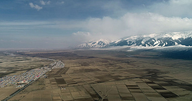 新疆巴里坤,东天山下的诗意地栖居