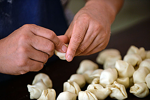传统手工月饼制作